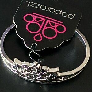 Paparazzi Shimmering Silver Bracelet